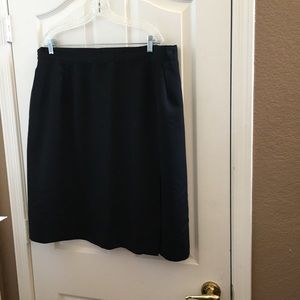 LADIES’ Classic MK Plus Black Skirt (3X)